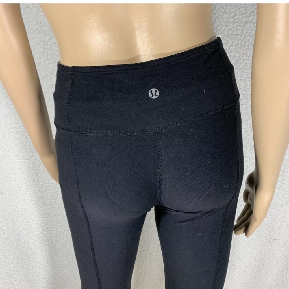 Lululemon Groove Reversible Black Cropped Leggings Womens 4 Y2K Activewear Yoga - Picture 5 of 7